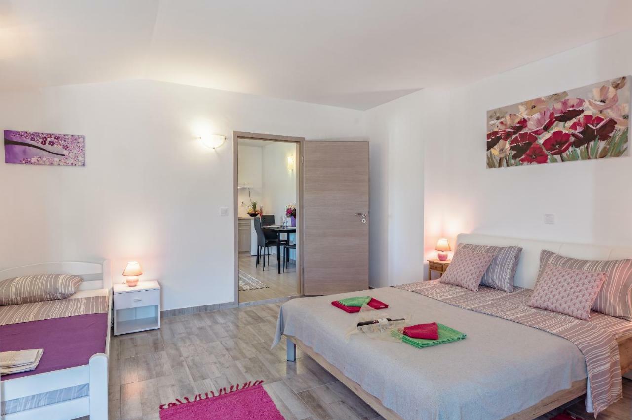 Apartment Lavander 02 Пула Екстериор снимка