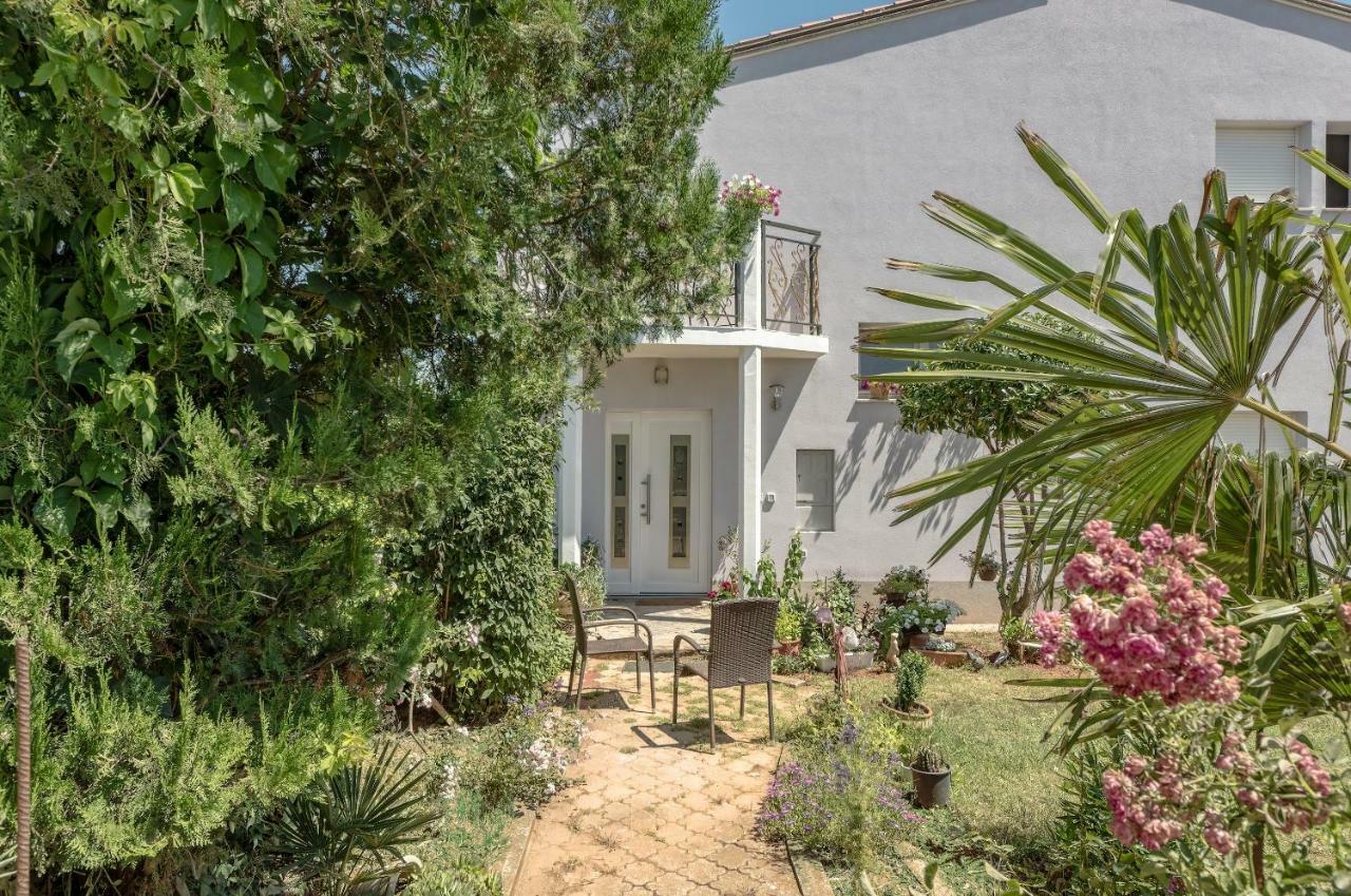 Apartment Lavander 02 Пула Екстериор снимка