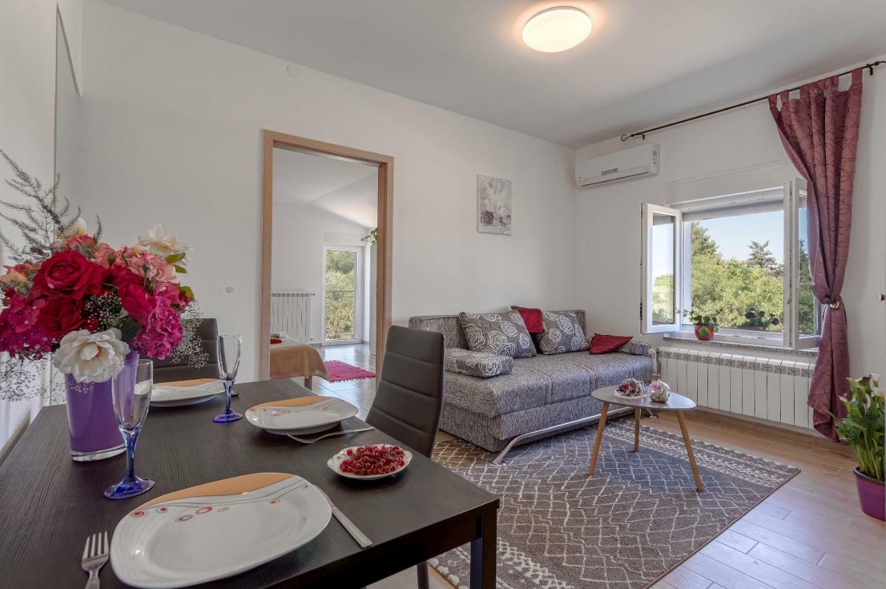 Apartment Lavander 02 Пула Екстериор снимка