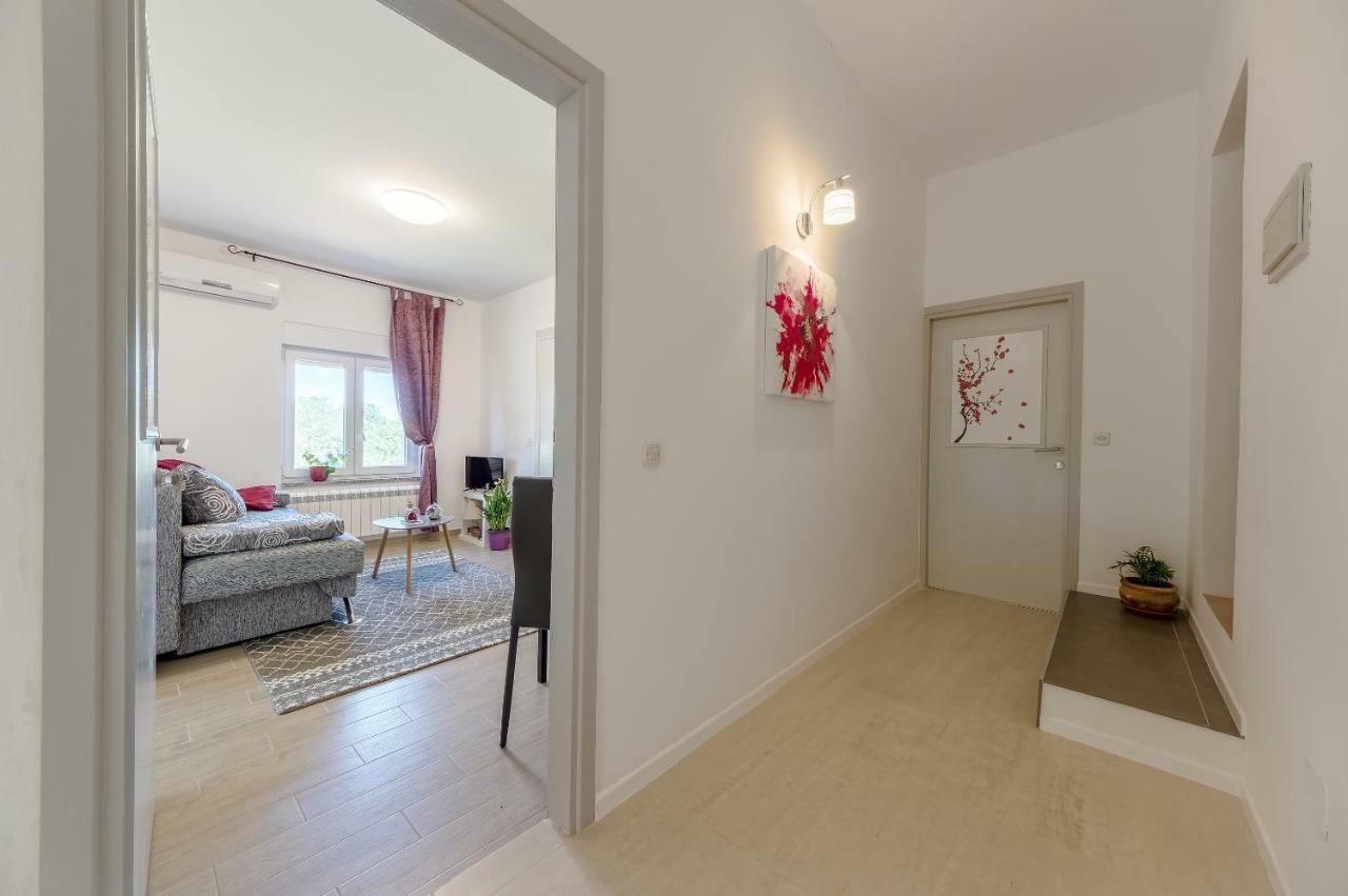 Apartment Lavander 02 Пула Екстериор снимка